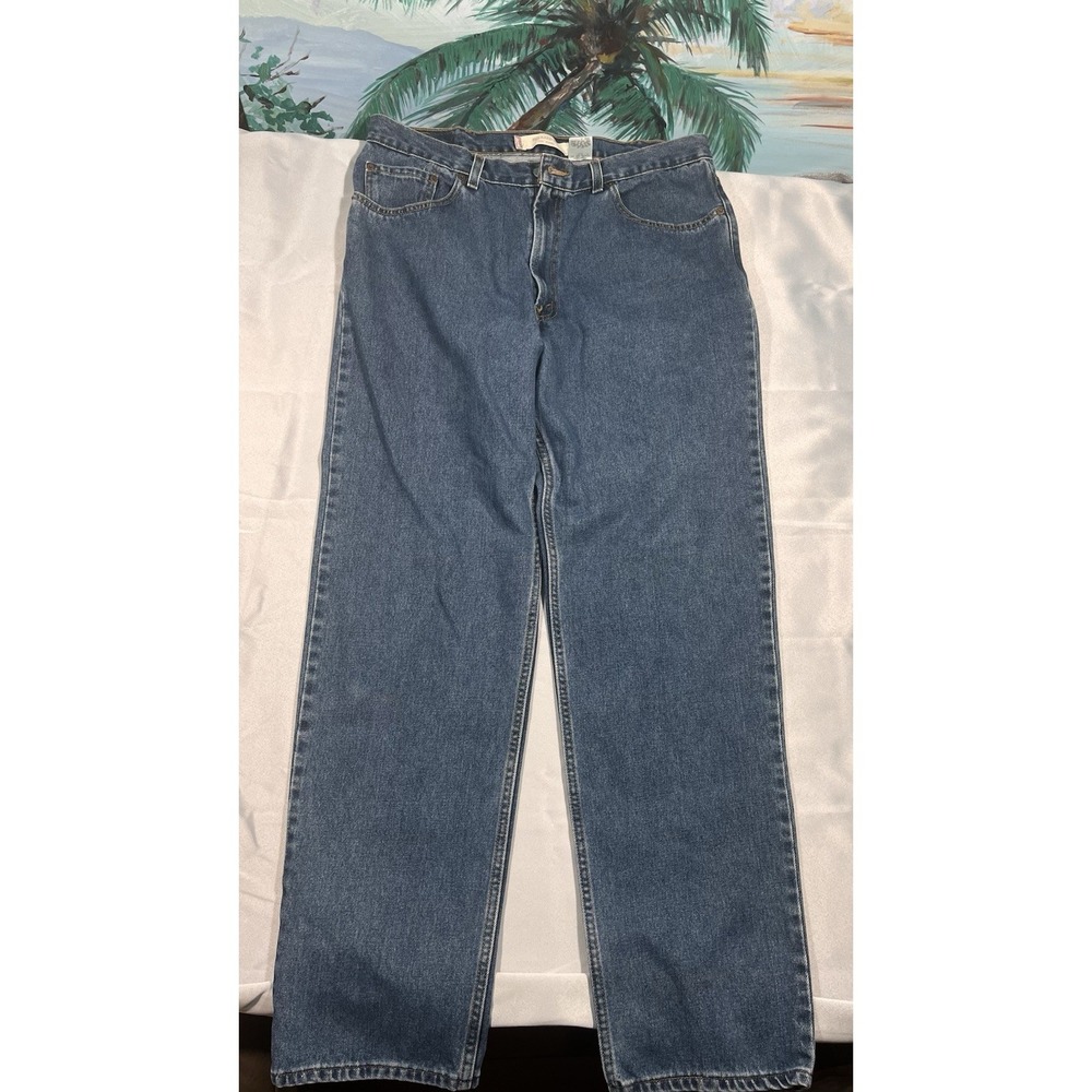 Levi's 550 Medium Wash Five Pocket Relaxed Fit, Boot Size 38 X 34
